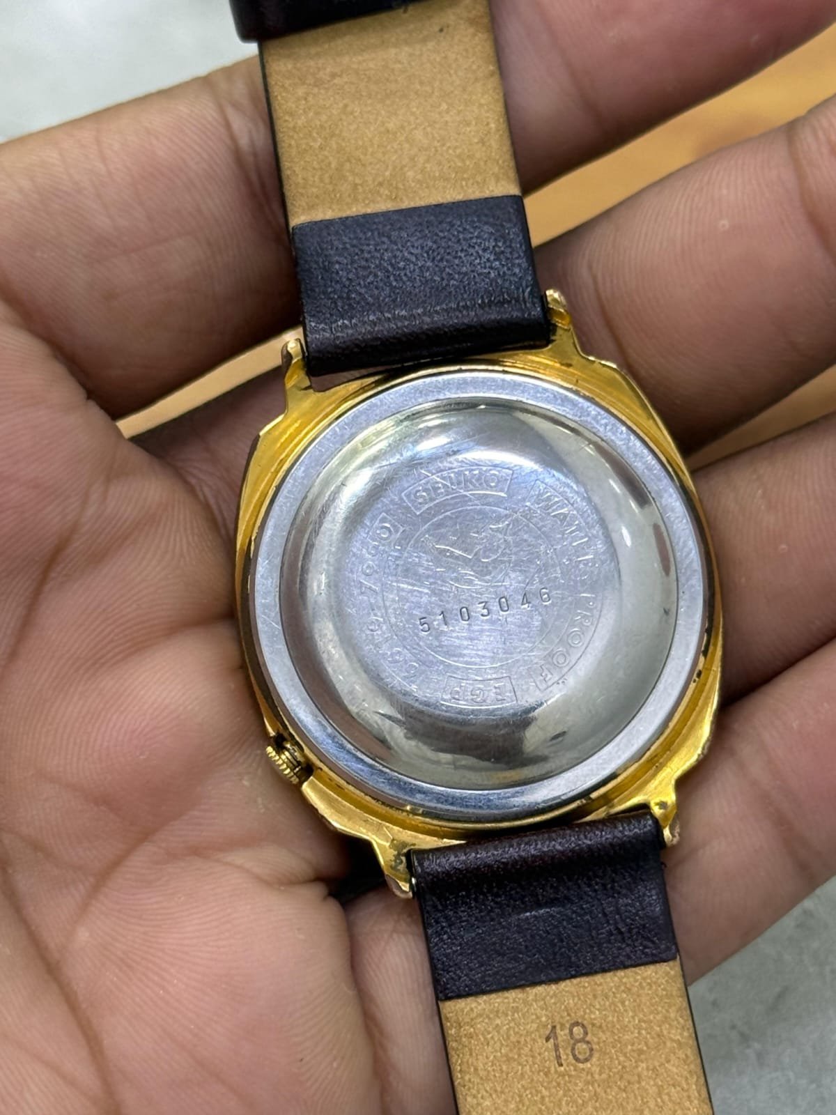 Seiko Sportsmatic 5 — Vintage Gold — other view