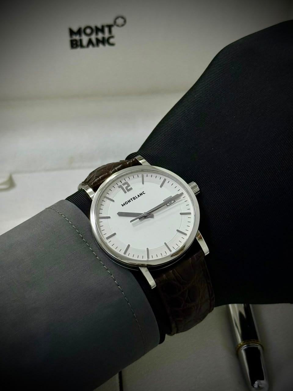Montblanc 7093 — White Dial, Brown Alligator